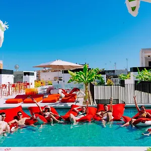 navštívit hotel